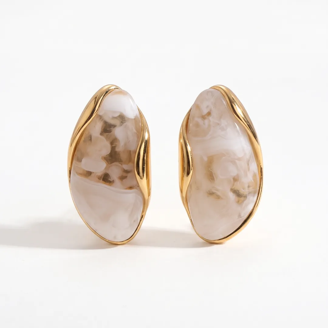 Aretes irregulares de resina, Crema, foto 1