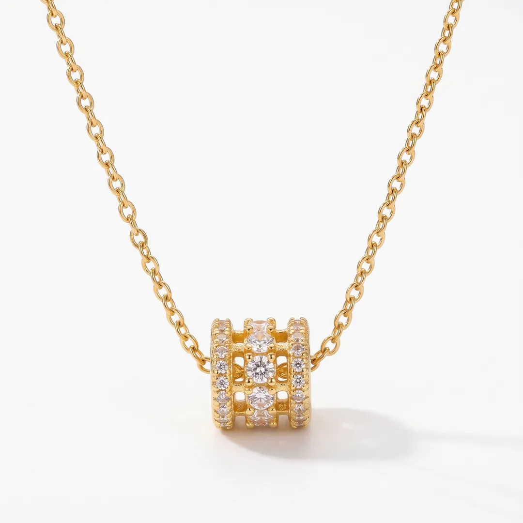 Collar dorado con dije redondo de circonias, Dorado, foto 1