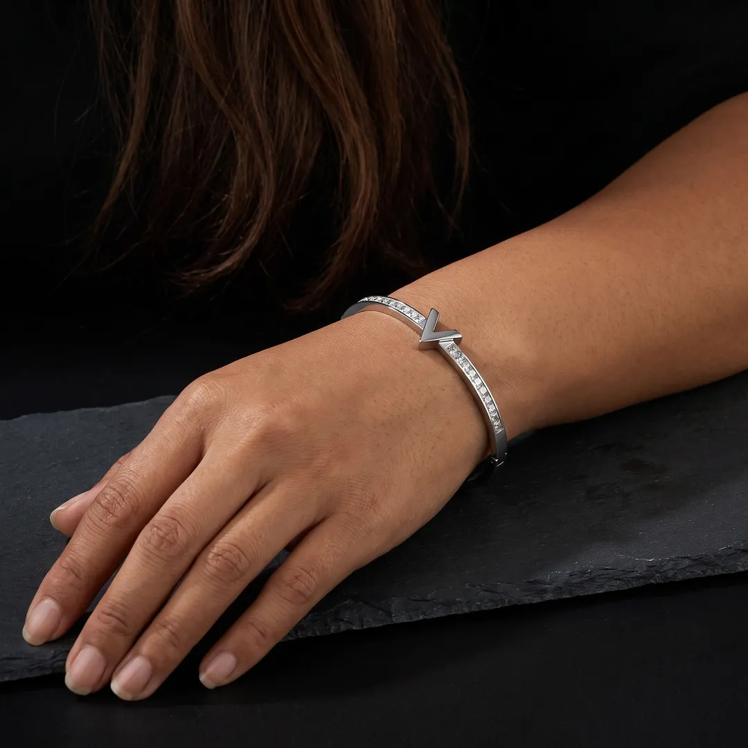 Brazalete rígido de acero, letra V, V acero, foto 7
